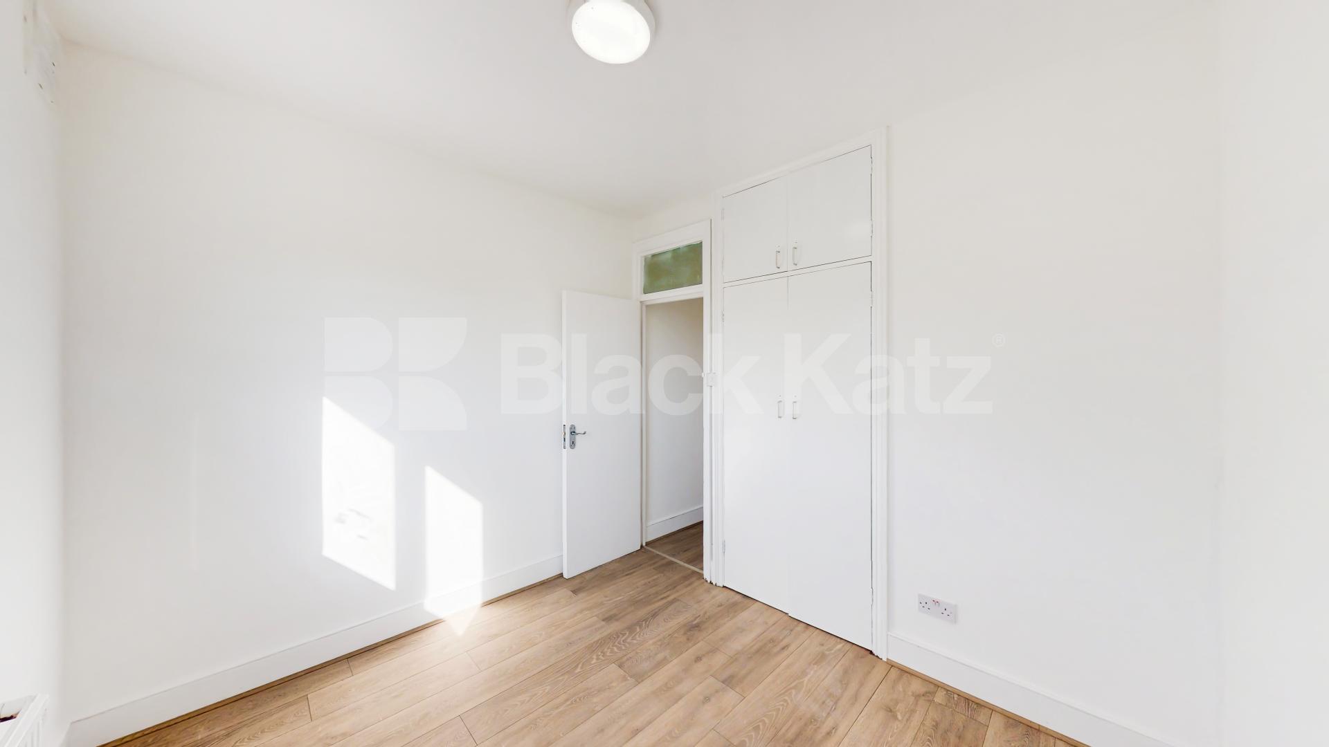 Newly refurbished house with a spacious lounge and high ceilings  Baronet Grove, Tottenham